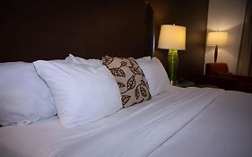 Alliance Hotel & Suites, A Howard Johnson By Wyndham